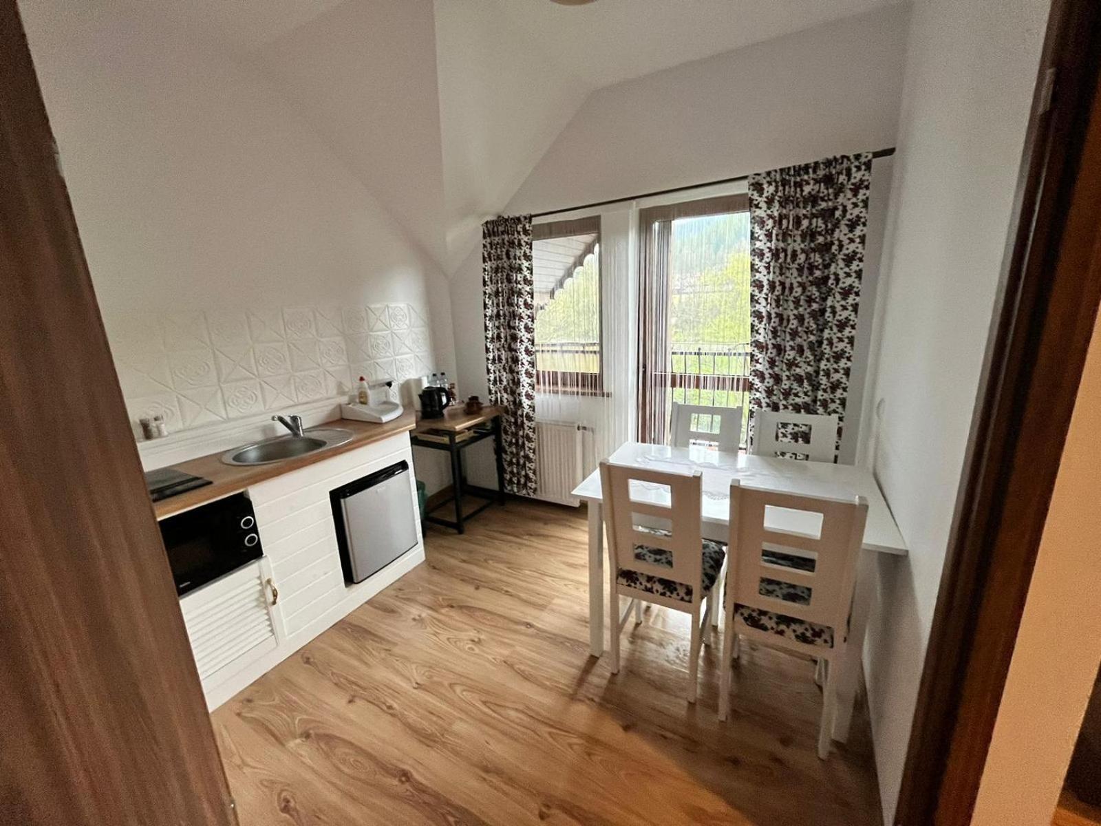 Apartamento "Dom Pod Grzybkiem" Krościenko Exterior foto